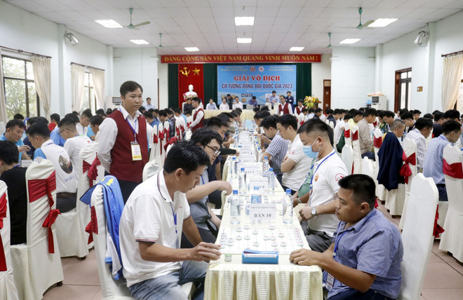 Hơn 200 kỳ thủ tranh tài ở Giải vô địch Cờ tướng đồng đội quốc gia ảnh 1