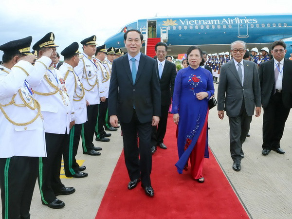 Lễ đón chính thức Chủ tịch nước thăm cấp Nhà nước Campuchia ảnh 1