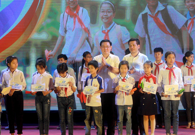 PTT Vương Đình Huệ đồng hành cùng chương trình Tiếp sức đến trường ảnh 1