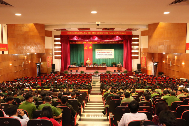 Quang cảnh hội thảo. (Ảnh: Ngọc Minh/TTXVN) Mở đường Hồ Chí Minh: Biểu tượng của ý chí thống nhất Tổ quốc ảnh 1