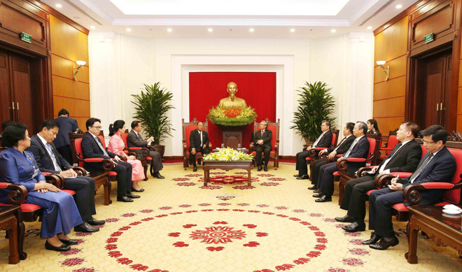 Thường trực Ban Bí thư tiếp Đoàn đại biểu cấp cao Quốc hội Campuchia ảnh 1