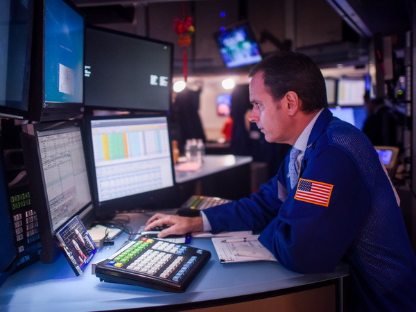 Sắc đỏ bao trùm chứng khoán Mỹ trong phiên mở màn tháng 12 ảnh 1