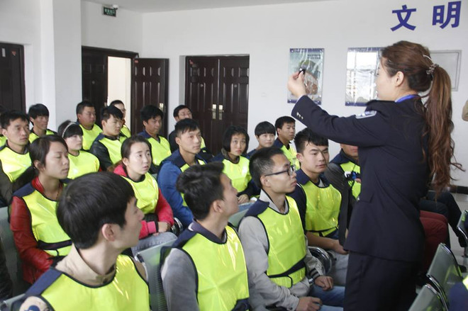 Áo chống quay bài dành cho thí sinh tham gia thi lấy bằng lái xe ảnh 2