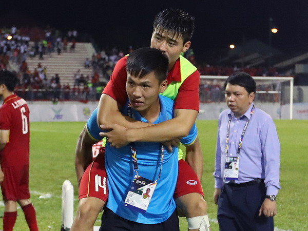 Duy Mạnh chấn thương, có thể vắng mặt trong trận gặp U22 Thái Lan ảnh 1