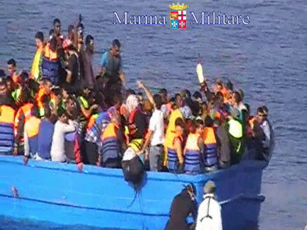 Tunisia cứu sống 124 người di cư gặp nạn trên Địa Trung Hải ảnh 1