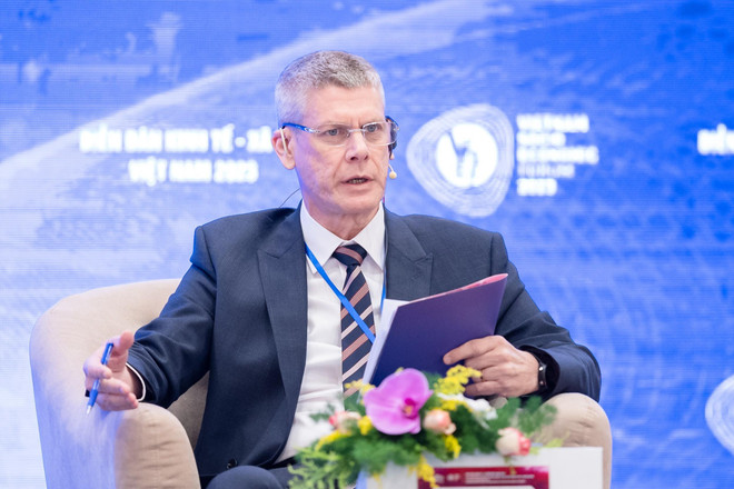 Việt Nam cần phát triển nguồn nhân lực phù hợp những thách thức mới ảnh 2