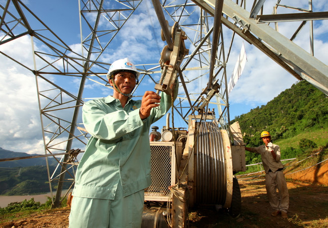 EVN: Đóng điện nhiều công trình trọng điểm trong tháng 10 ảnh 1