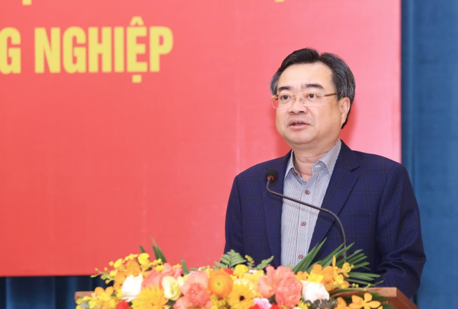Bộ trưởng Bộ Xây dựng Nguyễn Thanh Nghị. (Ảnh: PV/Vietnam+) vnp_bo truong xay dung.PNG