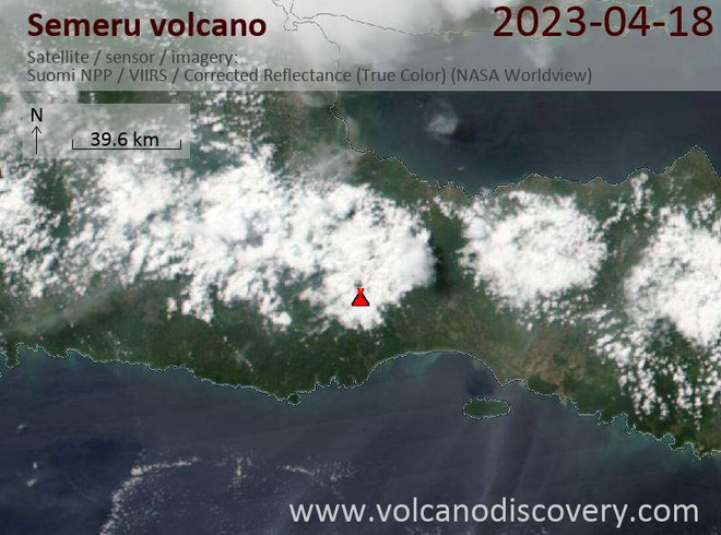 Ảnh vệ tinh chụp núi lửa Semeru ngày 18/4. (Nguồn: Volcano Discovery) Núi lửa Semeru ở Indonesia phun trào, dung nham kéo dài 2km ảnh 1