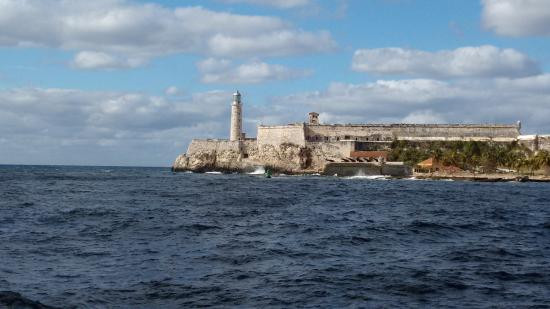 Cuba tiếp nhận ụ nổi có sức nâng 22.000 tấn do Trung Quốc đóng ảnh 1