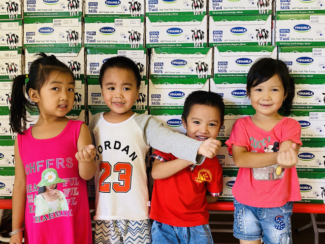Quỹ sữa Vươn cao Việt Nam và Vinamilk đến với trẻ em vùng cao Yên Bái ảnh 2