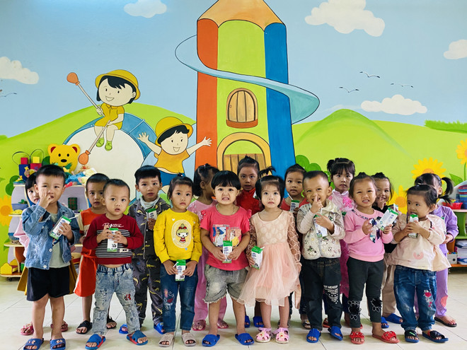 Quỹ sữa Vươn cao Việt Nam và Vinamilk đến với trẻ em vùng cao Yên Bái ảnh 3