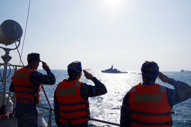 Hải quân Việt Nam luyện tập chung với Hải quân Hoàng gia Anh ảnh 3