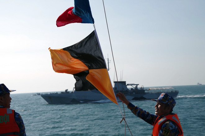 Hải quân Việt Nam luyện tập chung với Hải quân Hoàng gia Anh ảnh 2