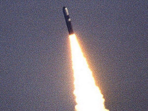 Bộ Quốc phòng Hàn Quốc: Triều Tiên đã phóng một quả tên lửa ảnh 1