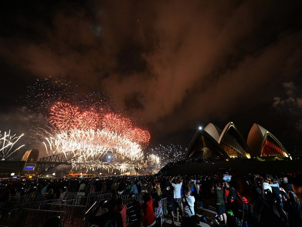 Italy: Số tai nạn vì pháo trong đêm giao thừa giảm mạnh ảnh 1