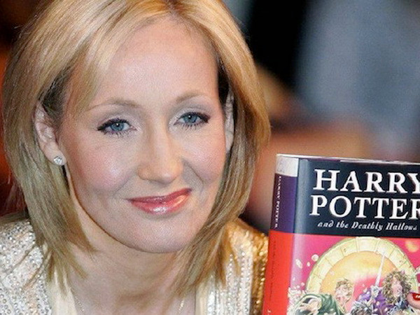 J.K Rowling tiếp tục sáng tác "ngoại truyện" về Harry Potter ảnh 1