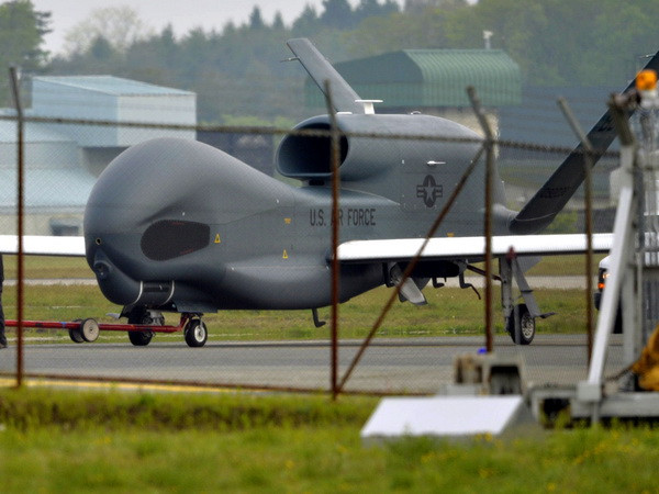 Báo Thụy Điển cũng xác nhận tin máy bay Mỹ chạy trốn khi do thám Nga ảnh 1