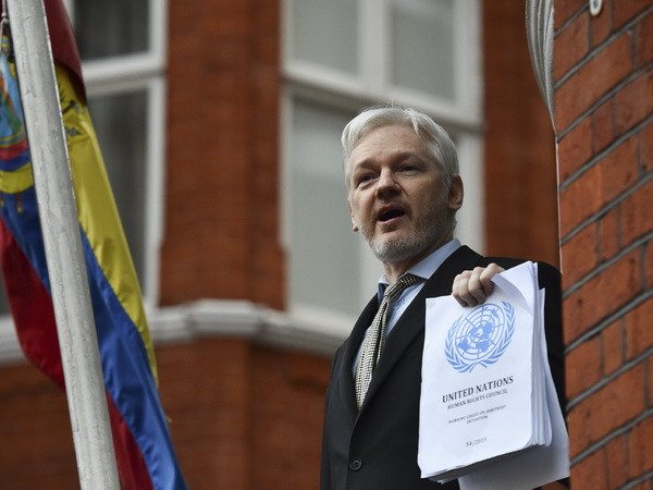 Cảnh sát Anh khẳng định vẫn sẽ bắt giữ ông Julian Assange ảnh 1