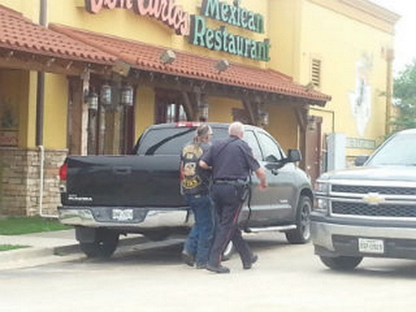 Chín người thiệt mạng trong vụ đấu súng giữa các băng nhóm môtô ở Mỹ ảnh 1