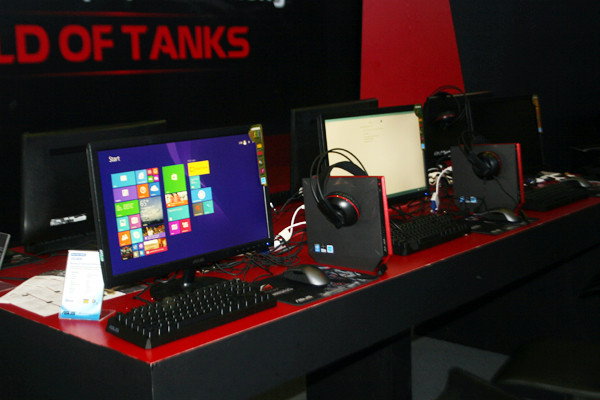 Asus mở "đại tiệc" công nghệ, khoe 400 sản phẩm ở thủ đô Hà Nội ảnh 5