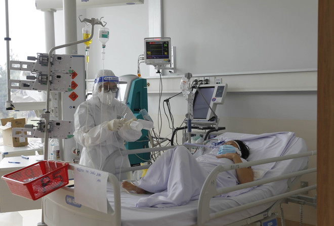 Bộ Y tế thành lập 3 đoàn kiểm tra công tác thu dung, điều trị COVID-19 ảnh 1