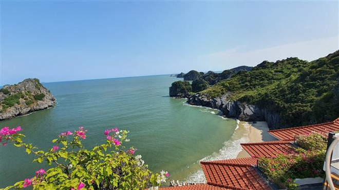 Du lịch Cát Bà: “Nàng công chúa ngủ quên” đã thức giấc ảnh 1