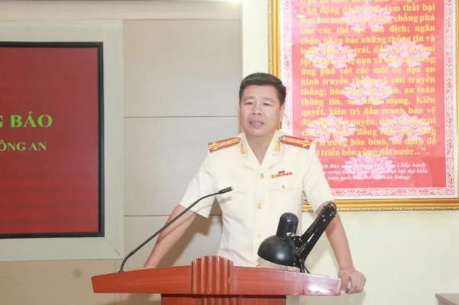 Đại tá Phan Thành Bá, tân Phó Cục trưởng Cục An ninh điều tra phát biểu tại buổi lễ. (Nguồn: congannhandan) Công bố quyết định điều động Phó Cục trưởng Cục An ninh điều tra ảnh 1