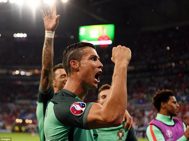 Cận cảnh Bồ Đào Nha đánh bại Xứ Wales giành vé vào chung kết ảnh 1