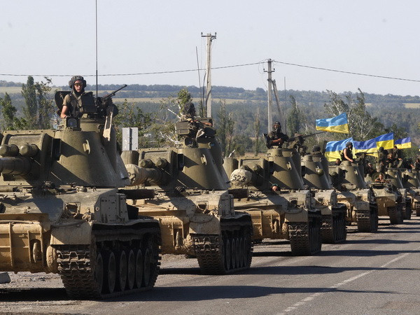 Quân đội Ukraine được đặt trong tình trạng báo động ở Mariupol ảnh 1