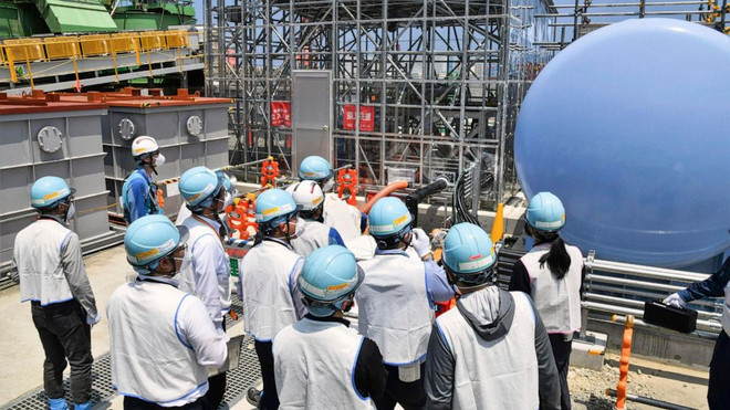 (Nguồn: AP) Nhật Bản bắt đầu kiểm tra hệ thống xả thải của nhà máy Fukushima số 1 ảnh 1
