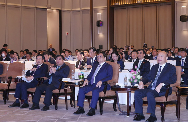 Thủ tướng dự Diễn đàn Hợp tác Đầu tư và Thương mại Việt Nam-Trung Quốc ảnh 2
