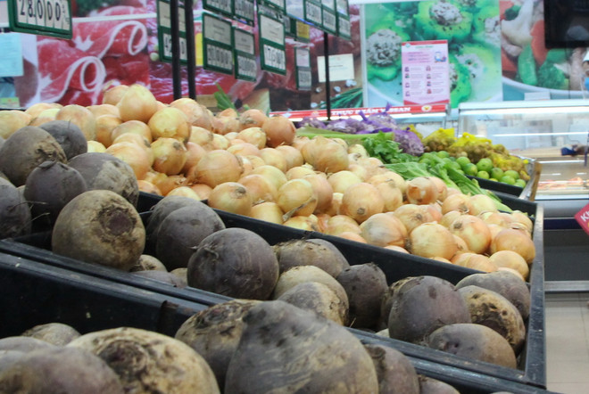 Mùng 2 Tết Nhâm Dần, thị trường hàng hóa đã bắt đầu sôi động ảnh 1