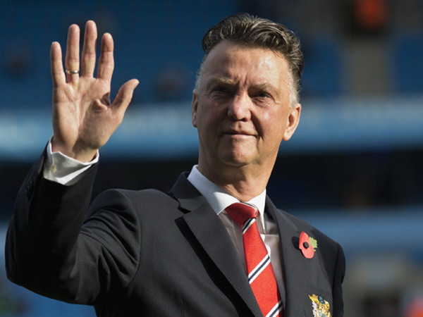 Manchester United đã chính thức sa thải HLV Louis van Gaal ảnh 1