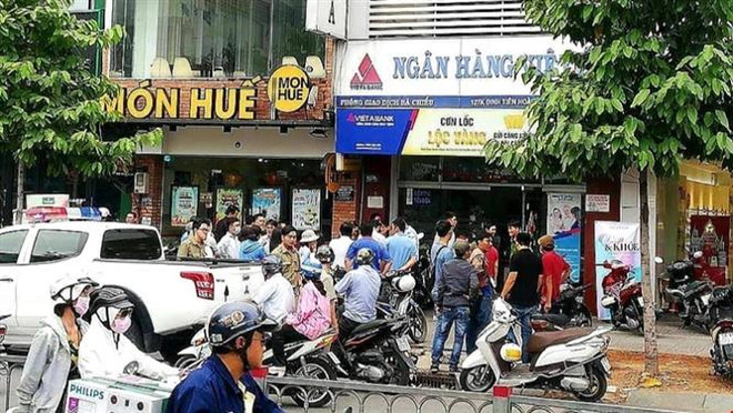 Ngân hàng Việt Á thông tin về vụ cướp tại phòng giao dịch ở TP.HCM ảnh 1