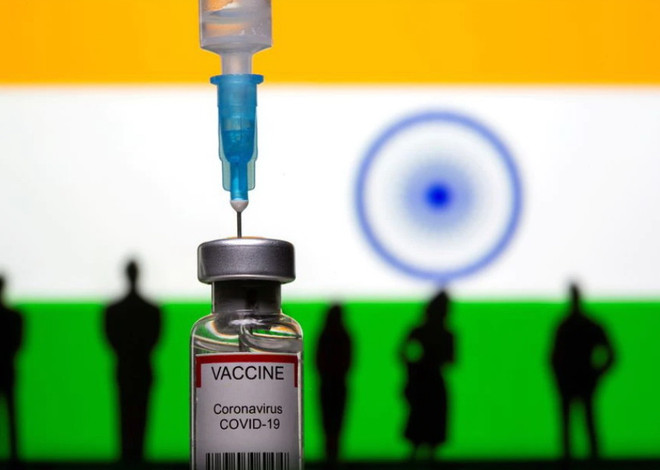 Ảnh minh họa. (Nguồn: Reuters) Ấn Độ: Hãng Gennova nghiên cứu bào chế vaccine đặc hiệu với Omicron ảnh 1