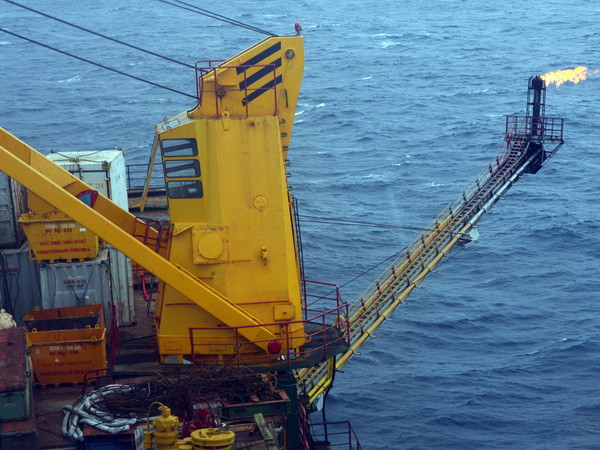 Tập đoàn Dầu khí đứng đầu xếp hạng VNR500 năm 2013 ảnh 1