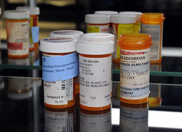 Mỹ: Bác sỹ, dược sỹ kê thuốc giảm đau gây nghiện sẽ bị truy tố ảnh 1