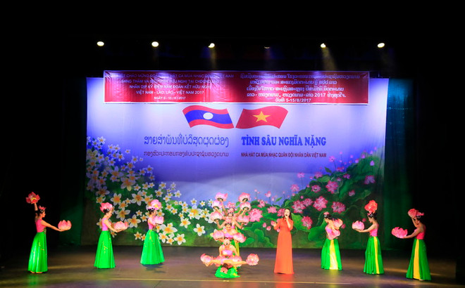 Đặc sắc chương trình nghệ thuật kỷ niệm 55 năm quan hệ Lào-Việt ảnh 3