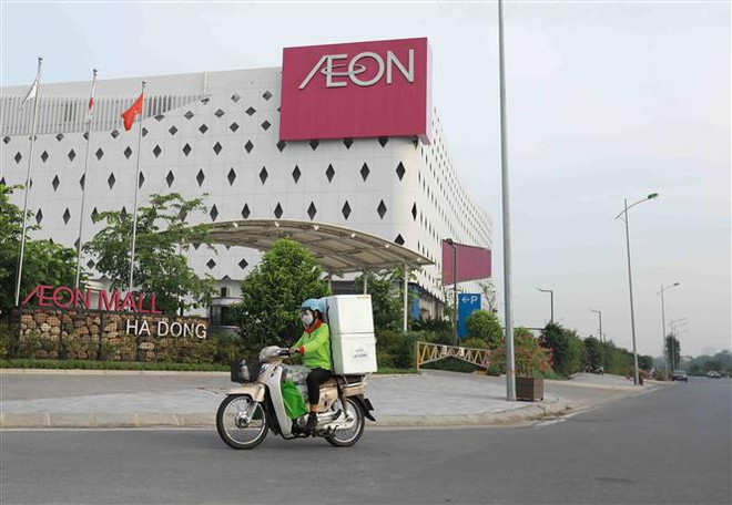 Siêu thị Aeon Mall tại Việt Nam. (Ảnh: Vũ Sinh/TTXVN) Tăng cường hợp tác giữa Nhật Bản với Đà Nẵng và các tỉnh miền Trung ảnh 3