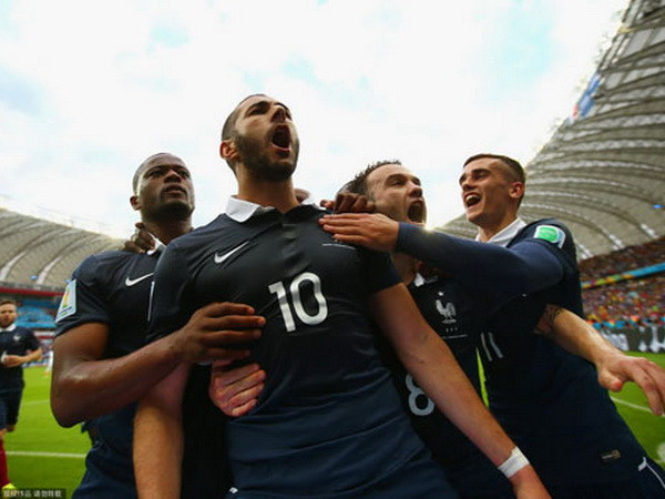 Cục diện của bảng E trước lượt trận cuối cùng vòng bảng ảnh 1