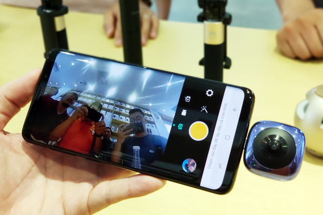 Cận cảnh cửa hàng trải nghiệm đầu tiên của Huawei tại Việt Nam ảnh 6