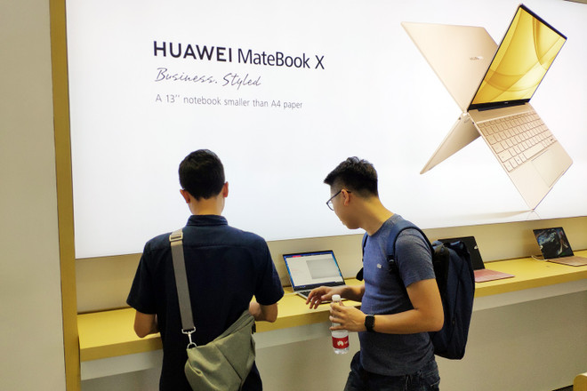 Cận cảnh cửa hàng trải nghiệm đầu tiên của Huawei tại Việt Nam ảnh 4