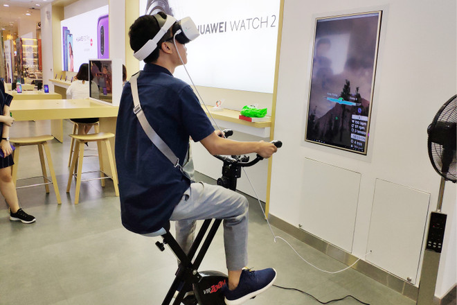 Cận cảnh cửa hàng trải nghiệm đầu tiên của Huawei tại Việt Nam ảnh 7