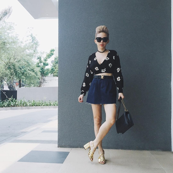 Hà Hồ đối lập Lan Khuê, Quỳnh Châu "rủ" Huyền My diện đồ tối giản ảnh 10