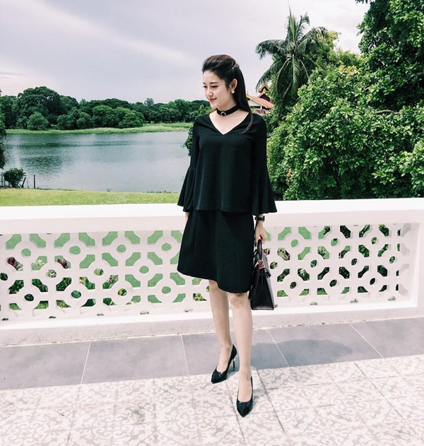 Hà Hồ đối lập Lan Khuê, Quỳnh Châu "rủ" Huyền My diện đồ tối giản ảnh 4