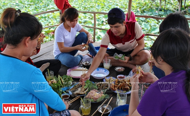 Đến Đồng Sen Gò Tháp thưởng thức hương vị và ẩm thực miệt vườn ảnh 14