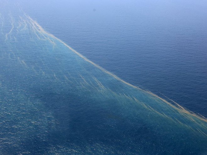 Không có vệt dầu loang nghi của máy bay mất tích ảnh 1