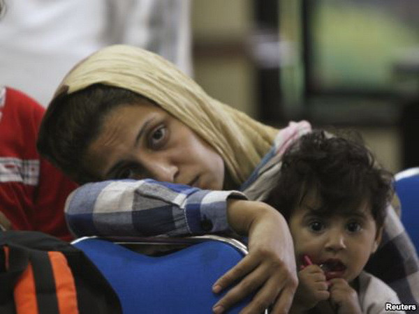 Australia đưa hàng trăm trẻ xin tị nạn ra khỏi các trại tập trung ảnh 1