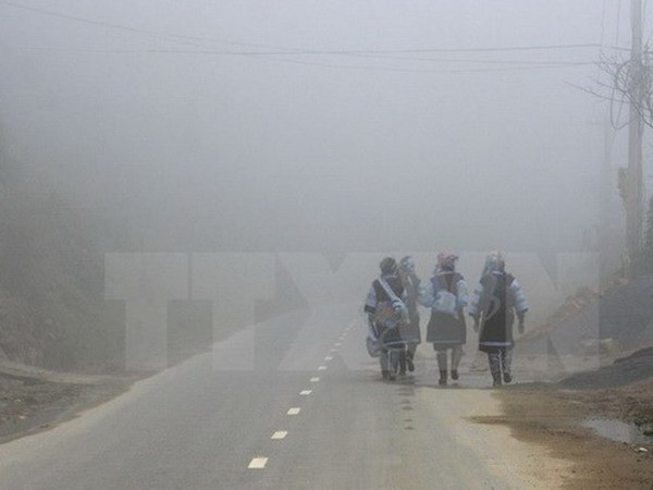 Không khí lạnh suy yếu, Đông Bắc Bộ nhiệt độ tăng và mưa giảm ảnh 1